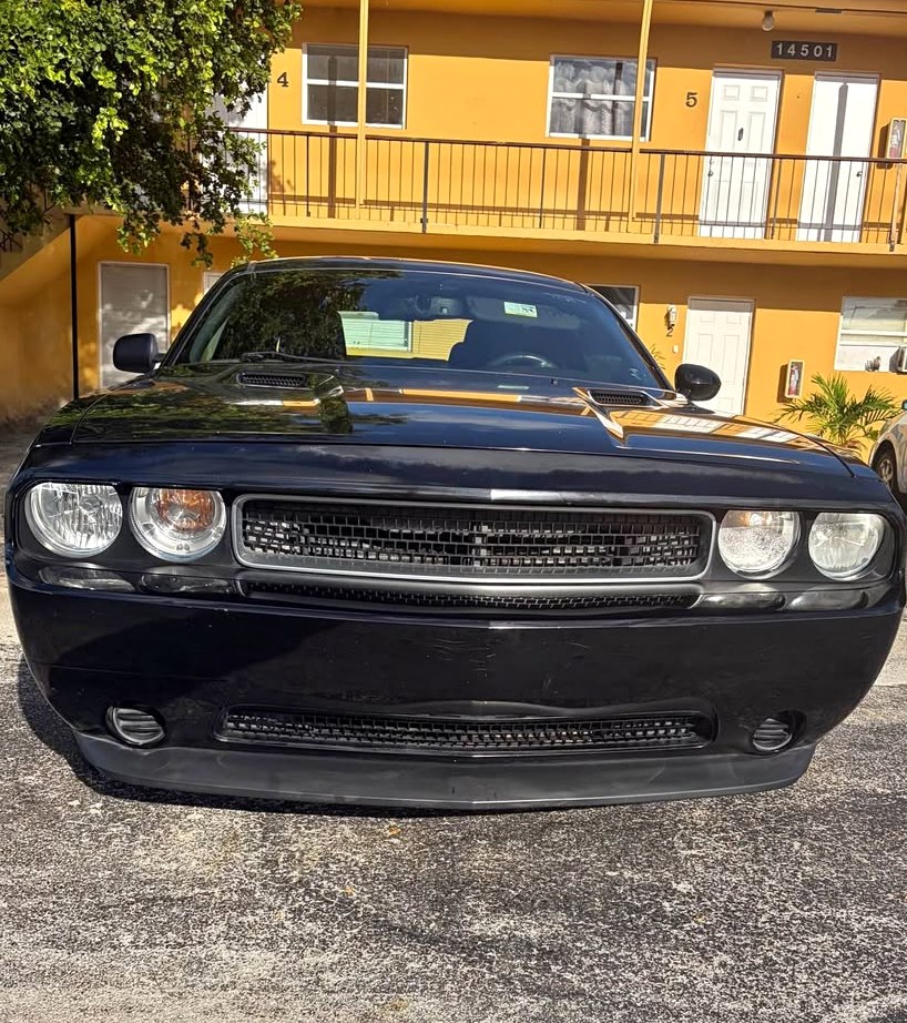 2013 Dodge Challenger Coupe 2D