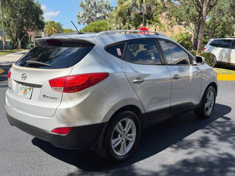 2011 Hyundai Tucson GLS Sport