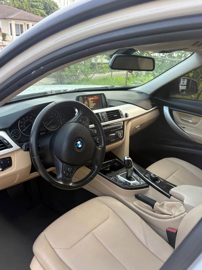 2017 BMW 3 series 320i