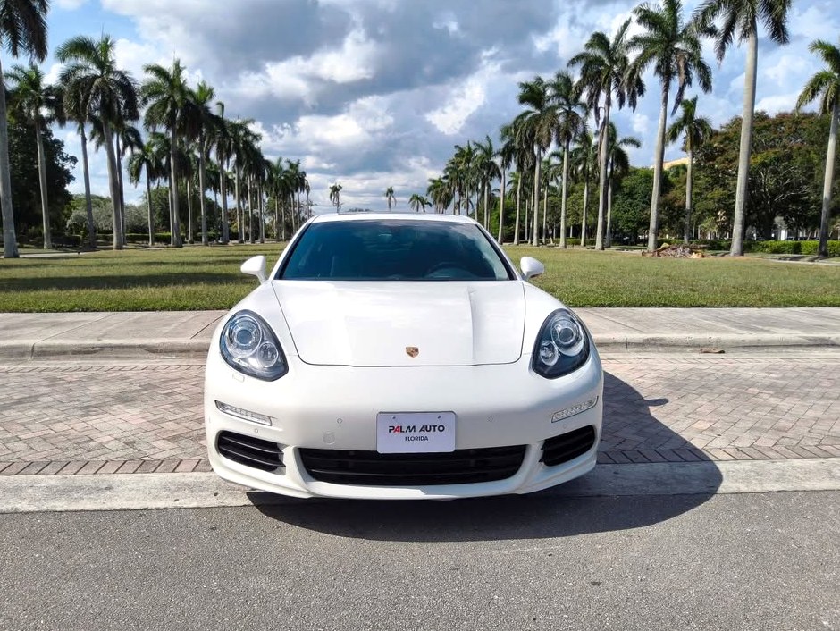 2016 Porsche Panamera