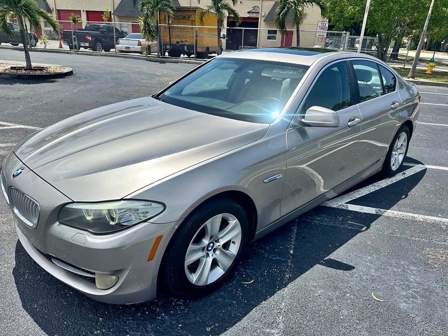 2013 BMW 5 series 528i