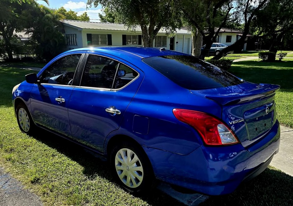 2017 Nissan Versa S Sedan