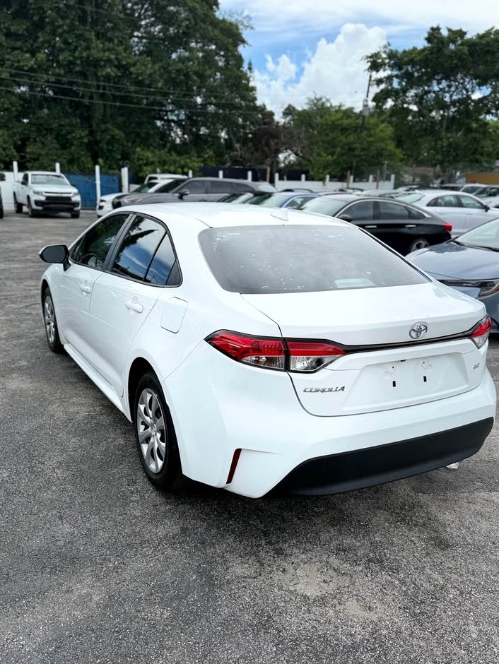 2023 Toyota Corolla LE Plus