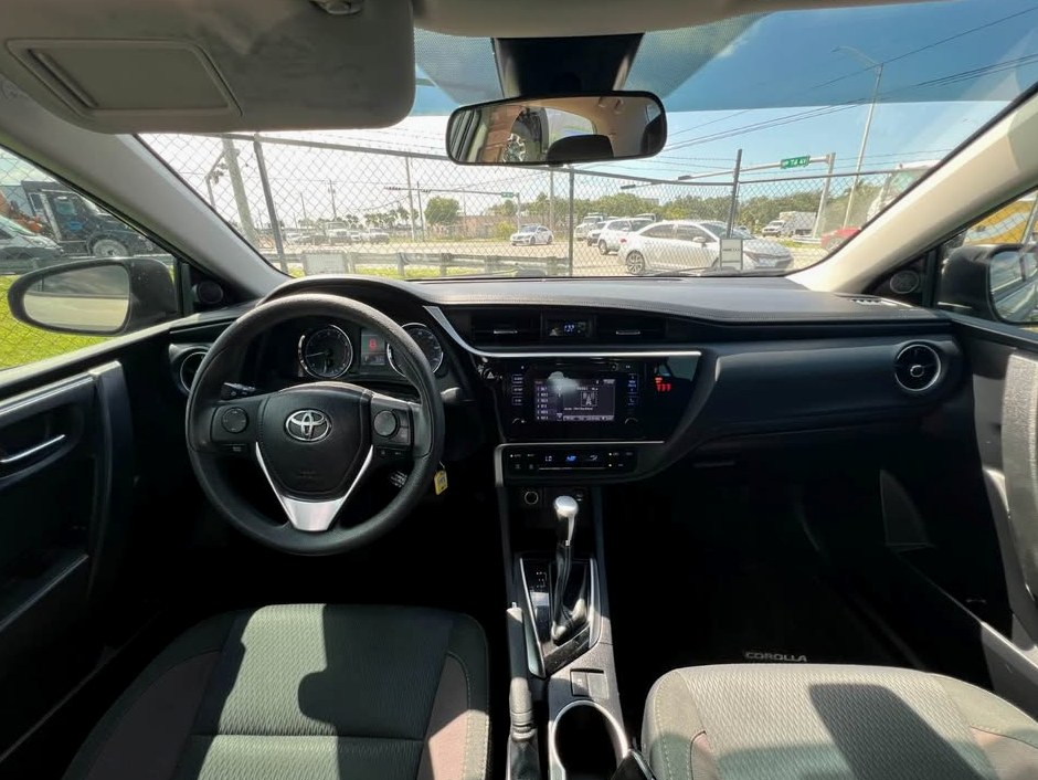 2019 Toyota Corolla LE Sedan