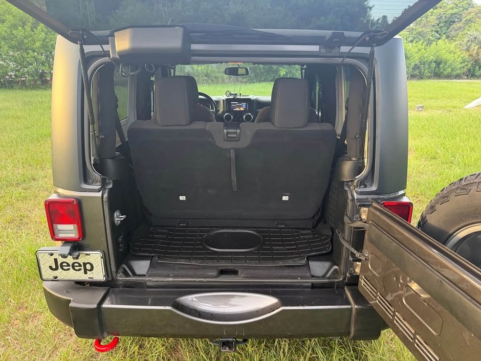 2017 Jeep Wrangler Sahara Sport