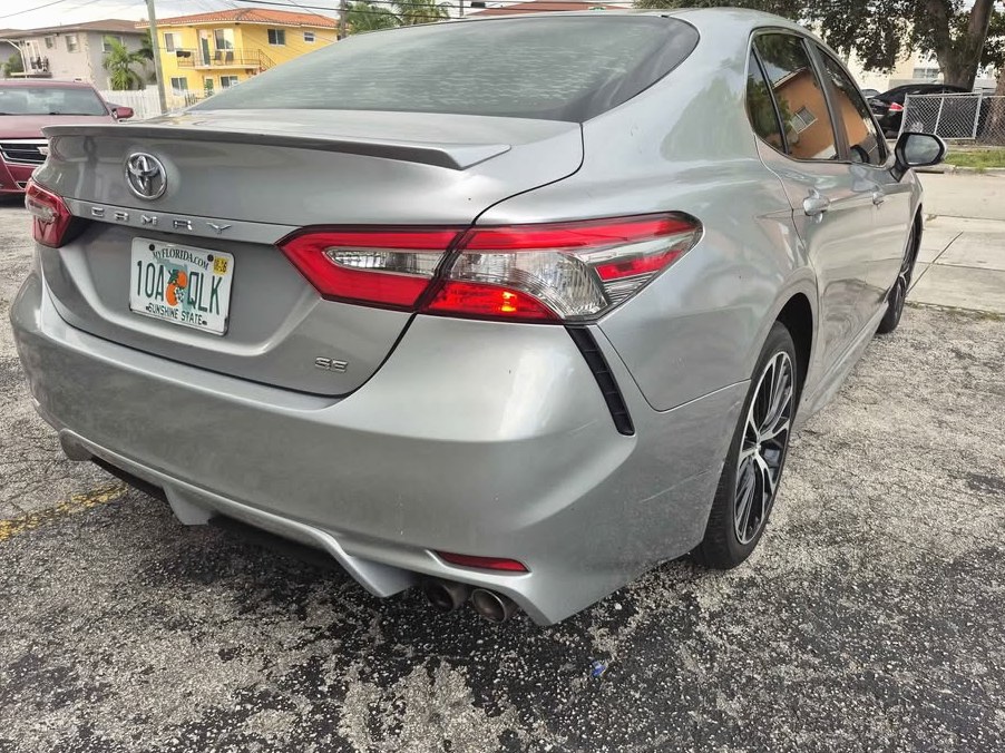 2018 Toyota Camry SE