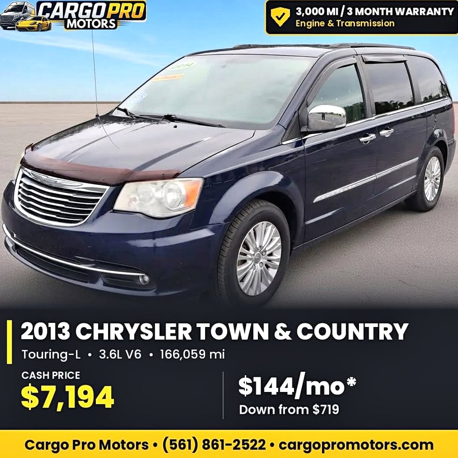 2013 Chrysler Town & country