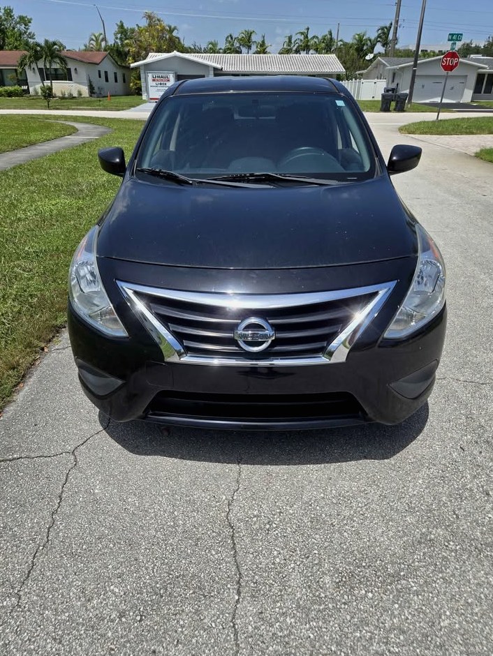 2017 Nissan Versa SV