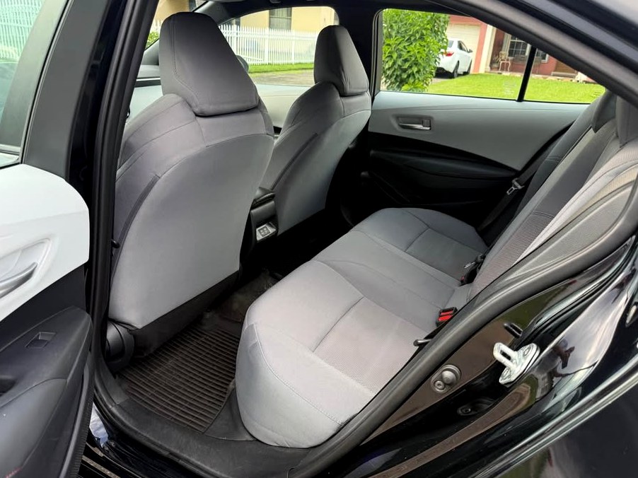 2023 Toyota Corolla SE Sedan