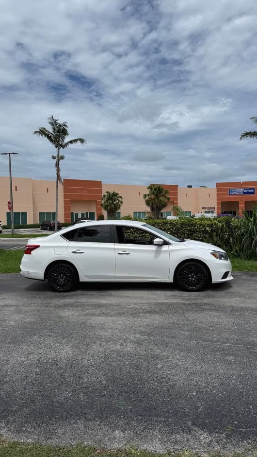 2016 Nissan Sentra SV Sedan