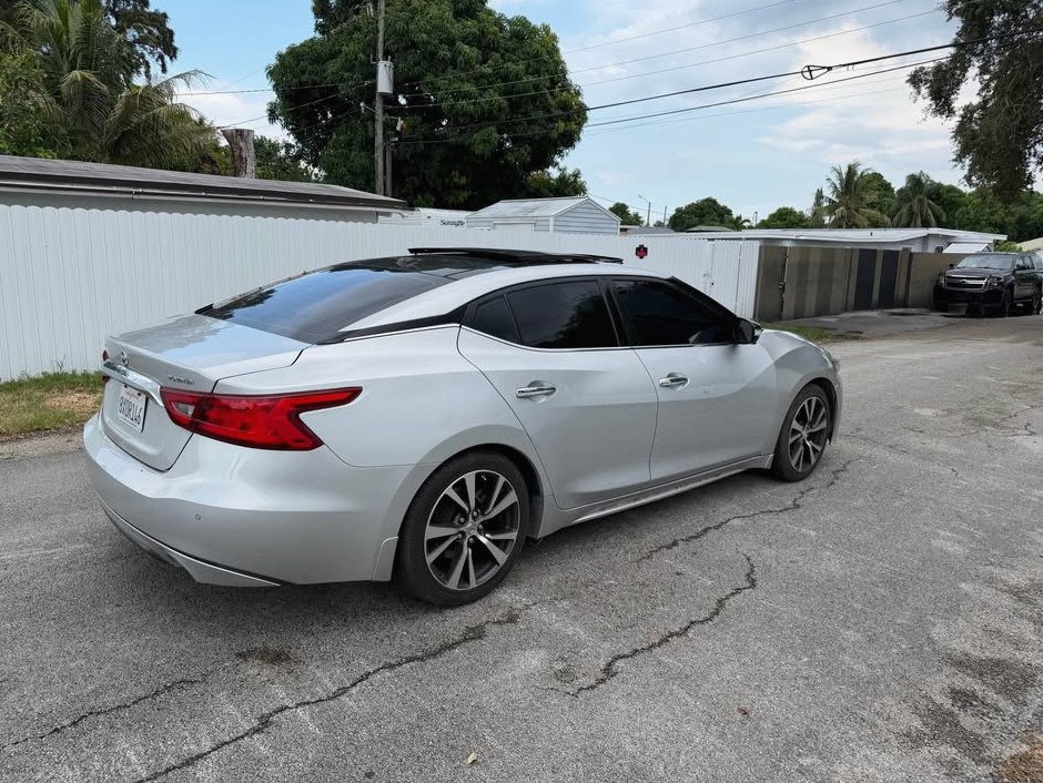 2017 Nissan Maxima Platinum (