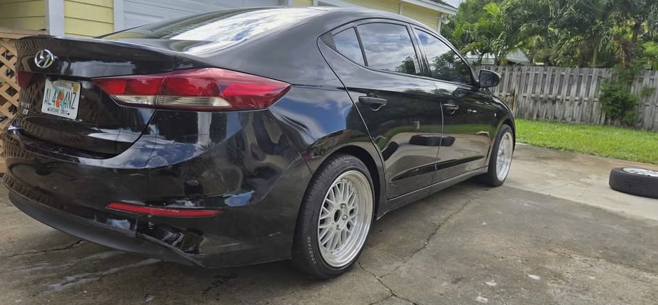 2018 Hyundai Elantra SE Sedan