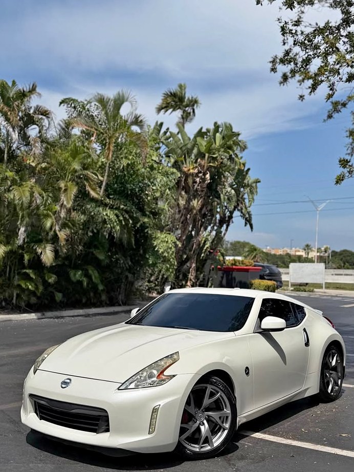 2014 Nissan 370z Touring Coupe