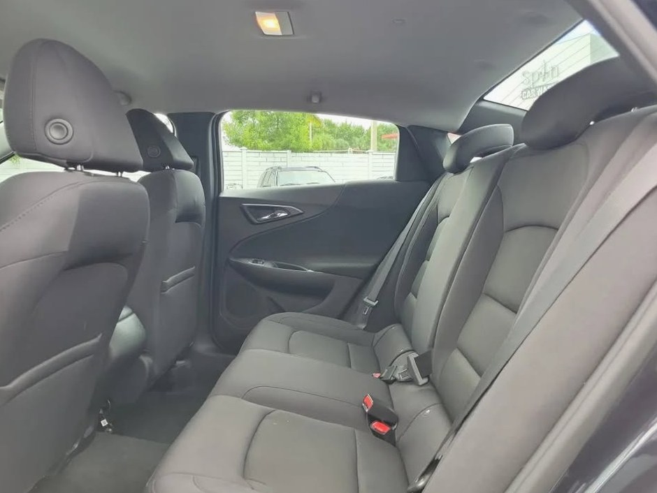2022 Chevrolet Malibu ls gray