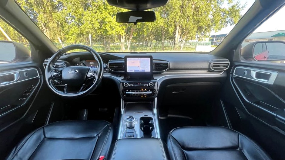 2020 Ford Explorer