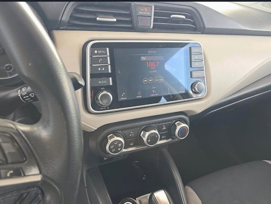 2021 Nissan Versa SV Sedan