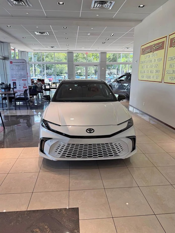 2026 Toyota Camry hybrid XSE