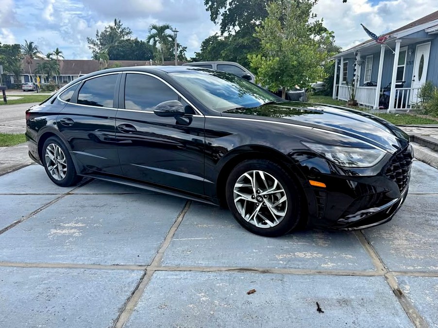 2022 Hyundai Sonata SEL Sedan