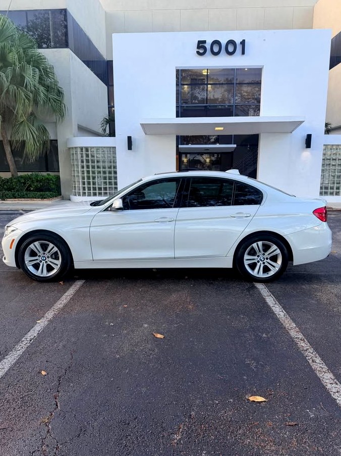 2019 BMW 3 series 330e