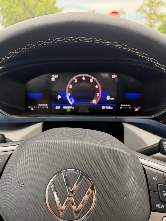 2023 Volkswagen Taos SE Sport