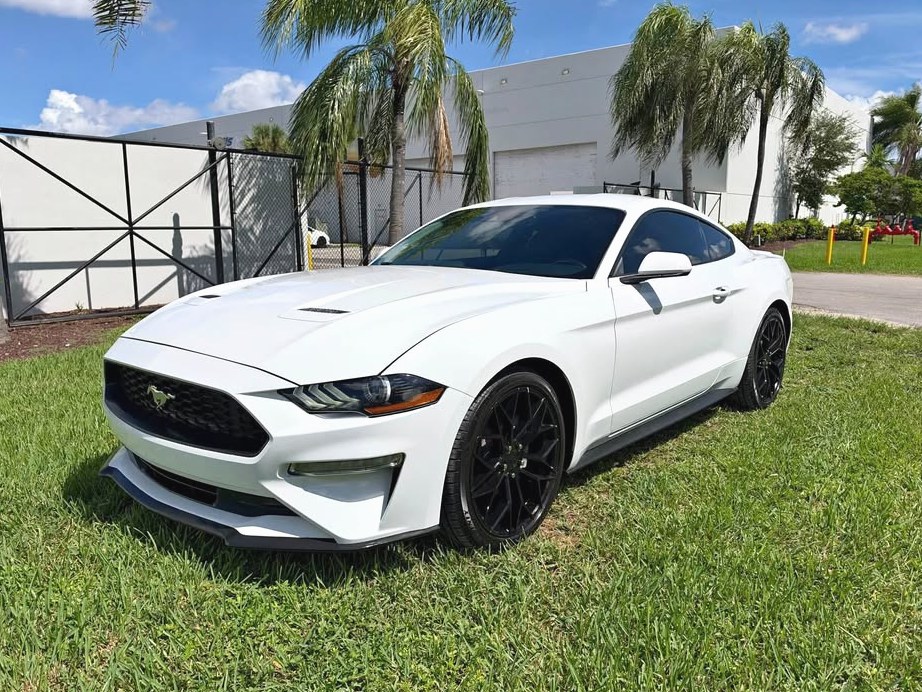 2022 Ford Mustang EcoBoost Coupe