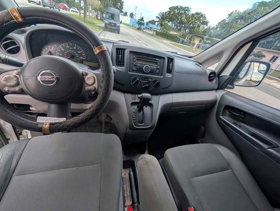 2013 Nissan Nv200 SV Van