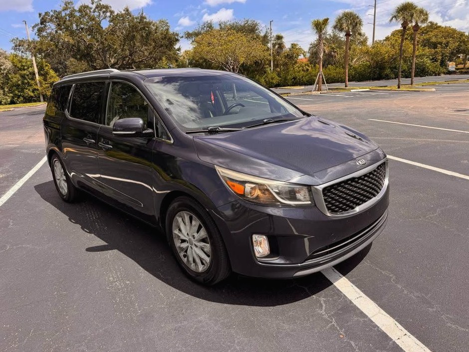 2015 Kia Sedona EX Minivan