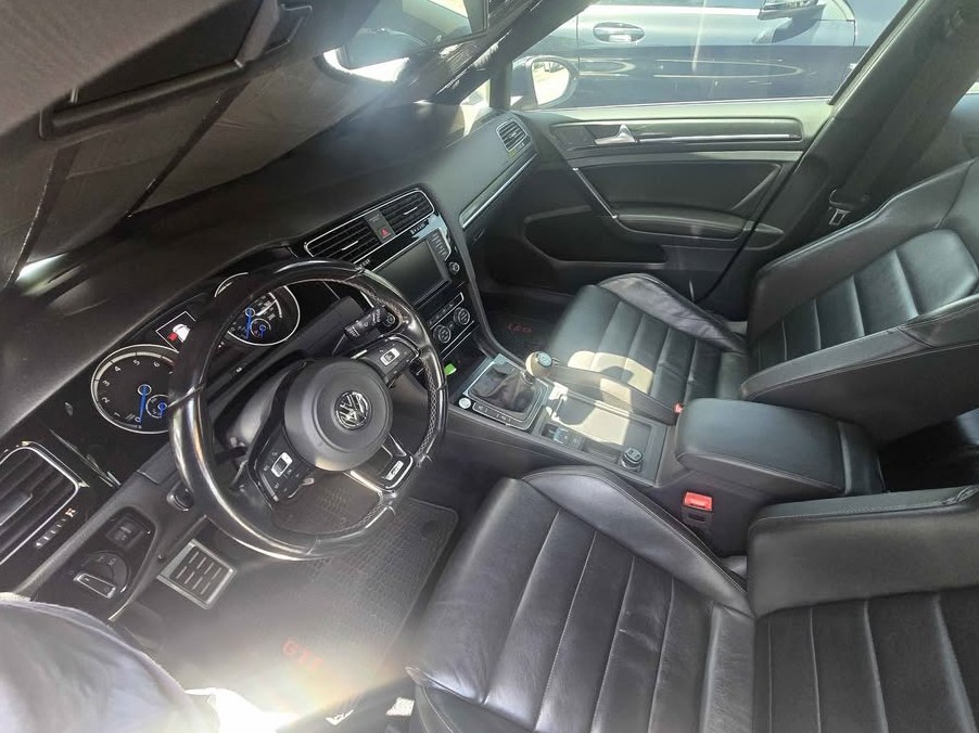 2016 Volkswagen Golf R