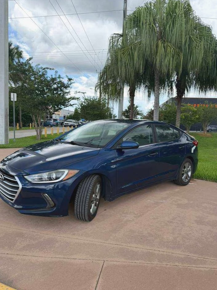 2018 Hyundai Elantra Blue HEV