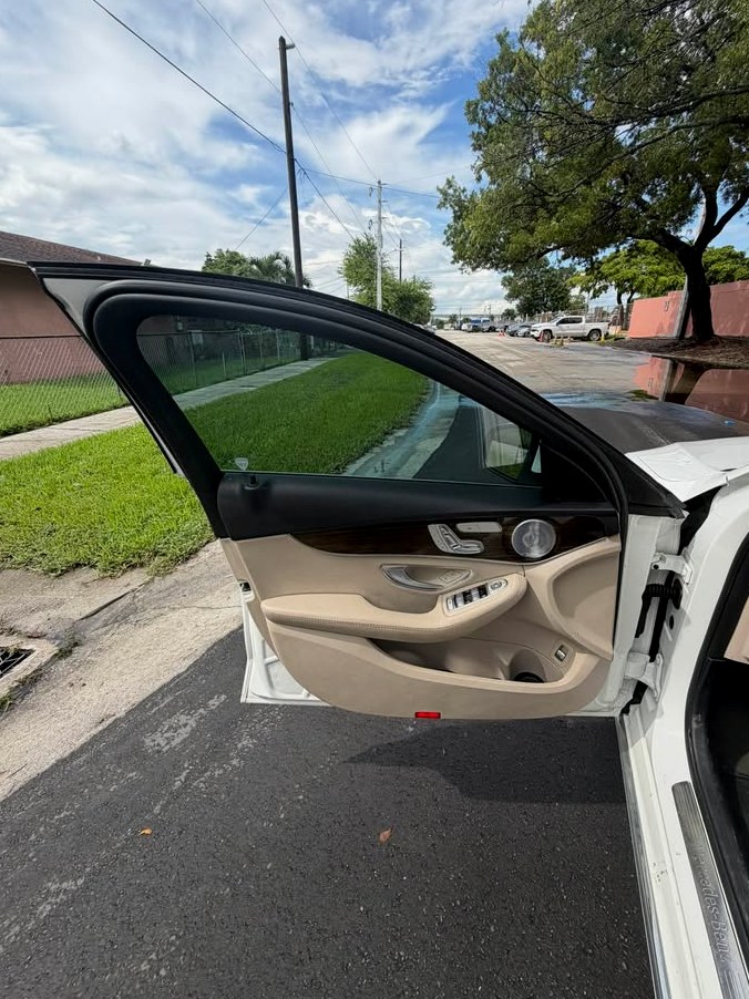 2018 Mercedes-Benz 391196981458827 c-class