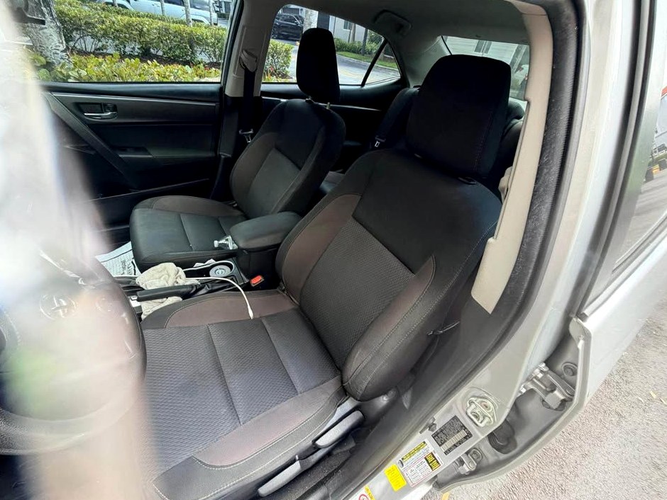 2019 Toyota Corolla LE Sedan