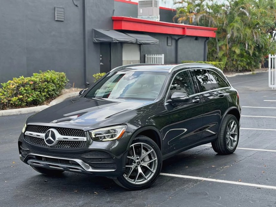 2020 Mercedes-Benz GLC 300 Sport