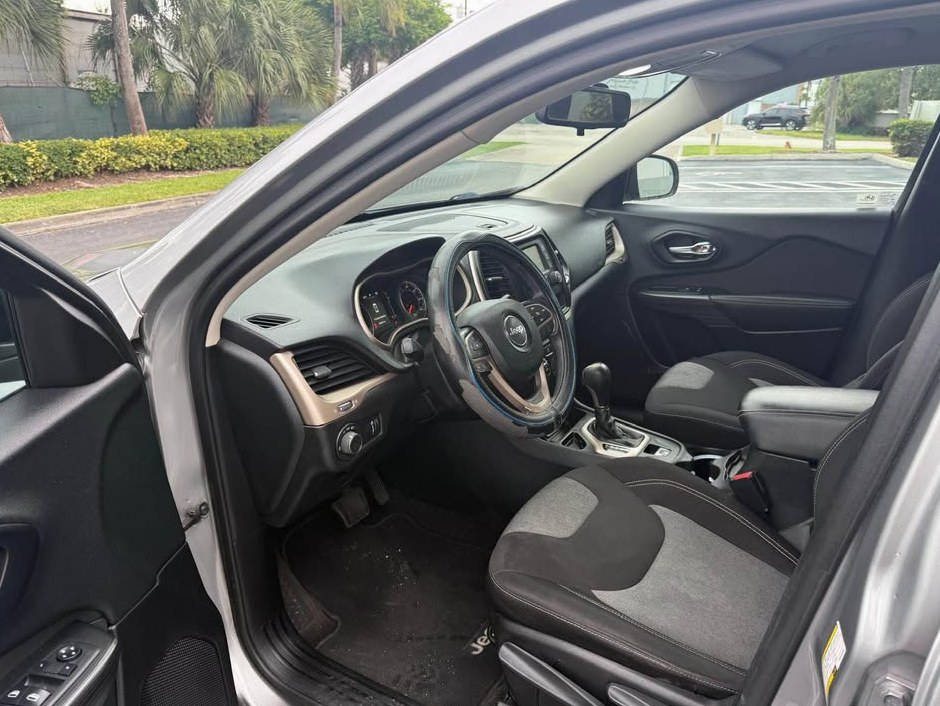 2015 Jeep Cherokee Latitude Sport