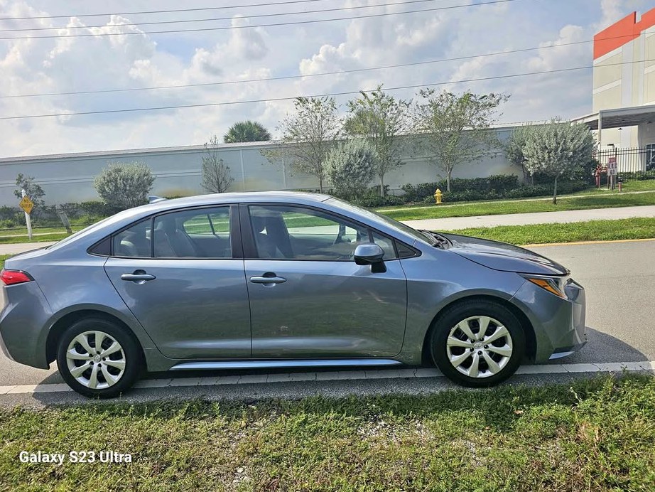 2023 Toyota Corolla LE Premium