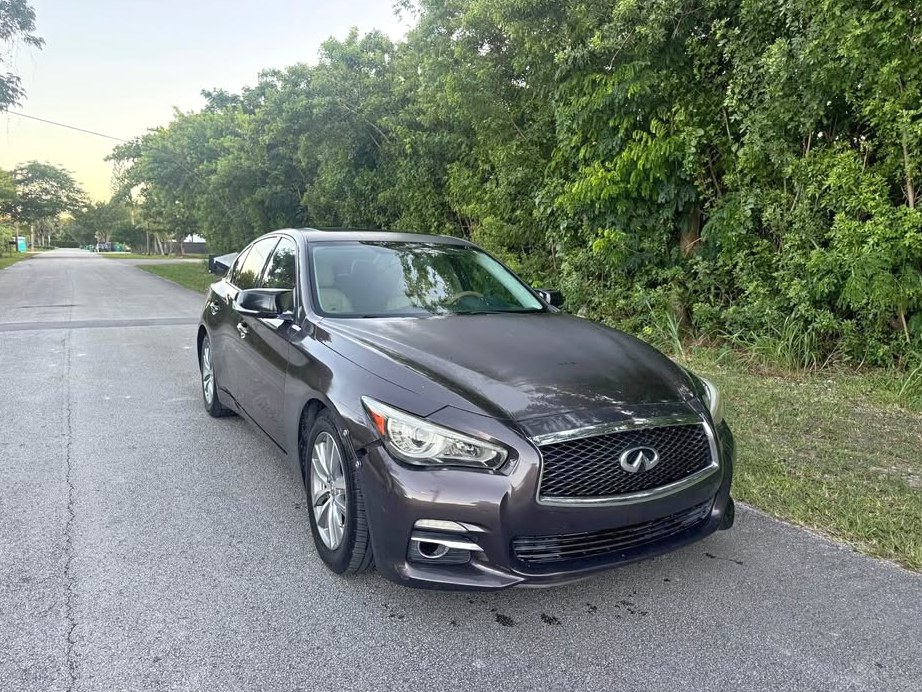 2014 Infiniti Q50
