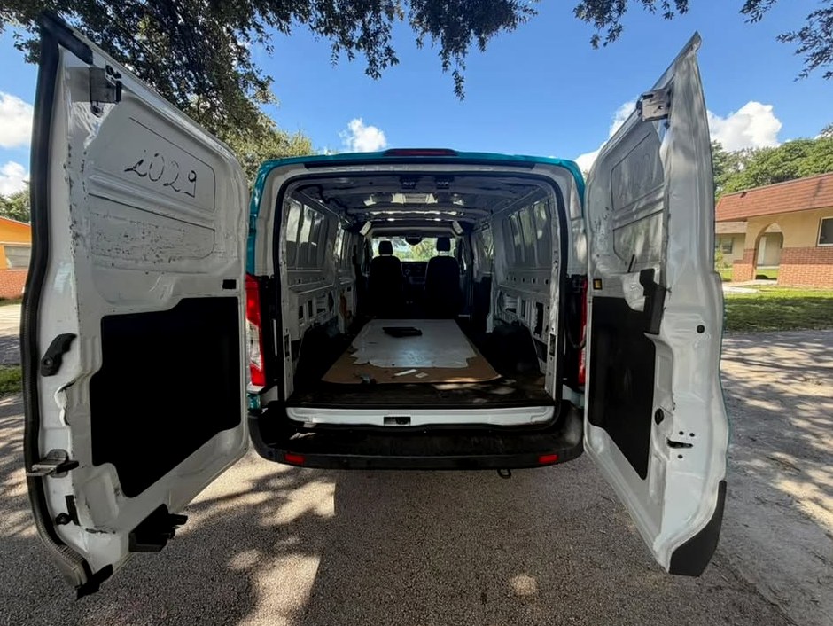 2023 Ford Transit t-250