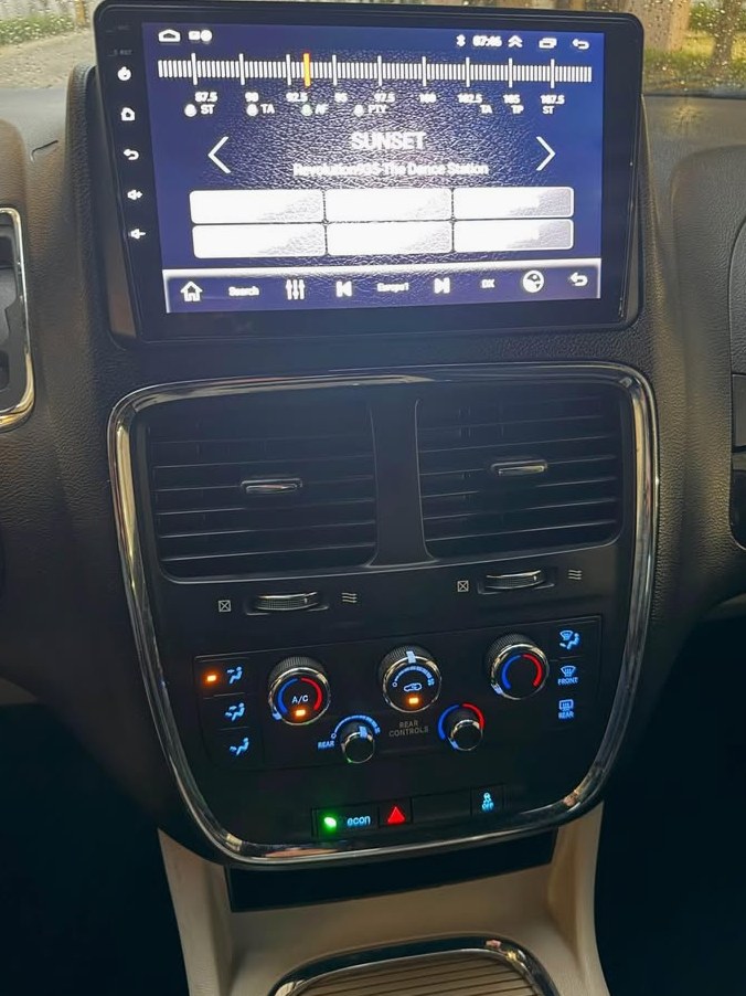 2019 Dodge Caravan SXT Minivan