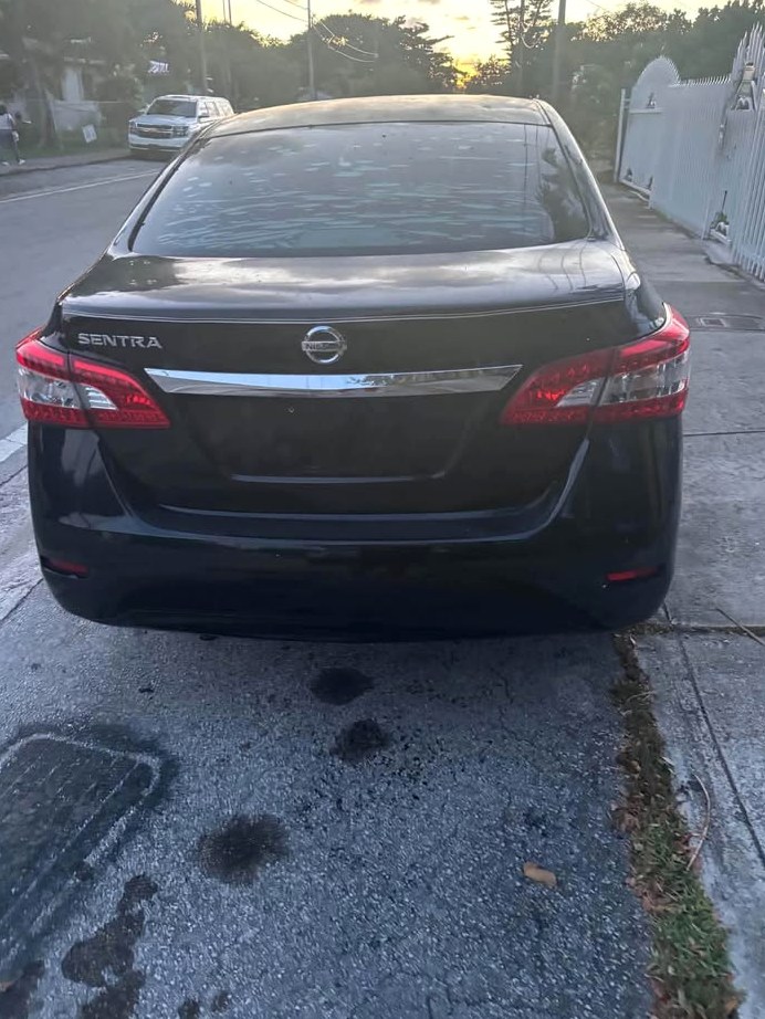2015 Nissan Sentra Sedan 4D
