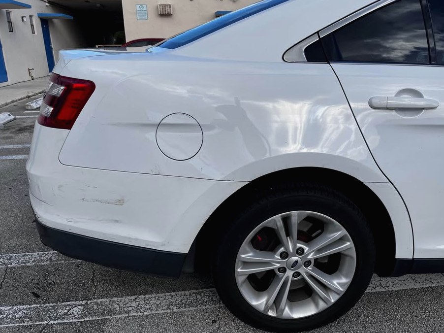 2015 Ford Taurus SHO Sedan