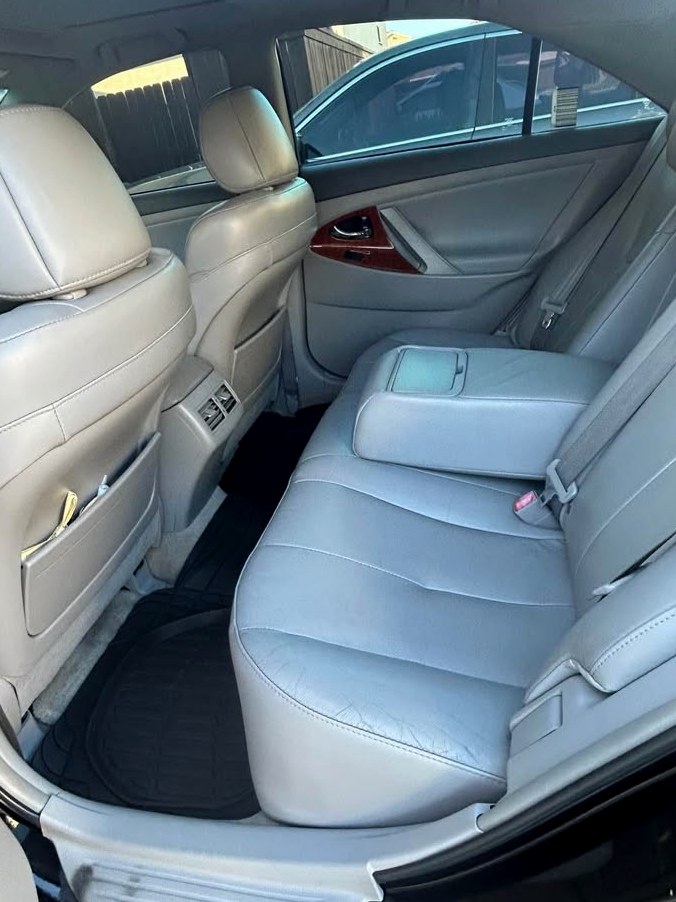 2009 Toyota Camry XLE Sedan