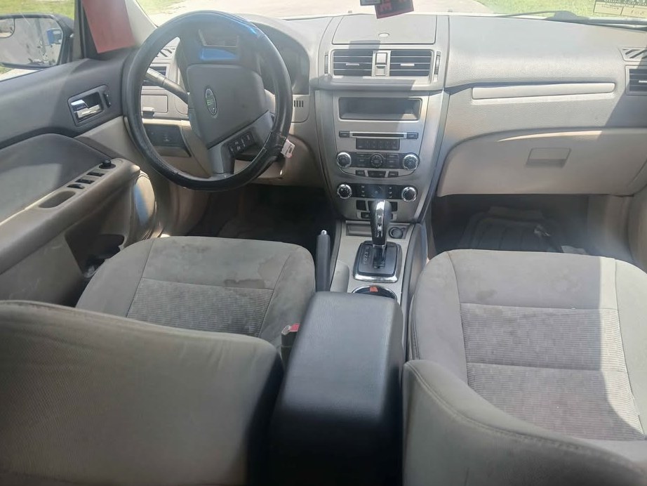 2013 Ford Fusion S Sedan