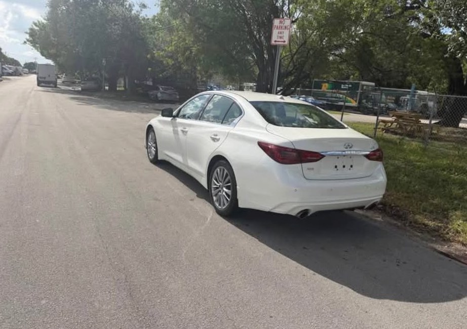 2023 Infiniti Q50 2.0t Sedan