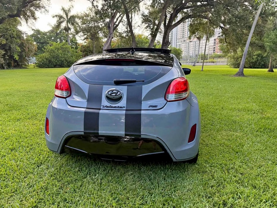 2016 Hyundai Veloster Coupe 3D