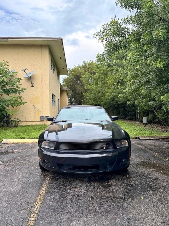 2011 Ford Mustang V6 Premium