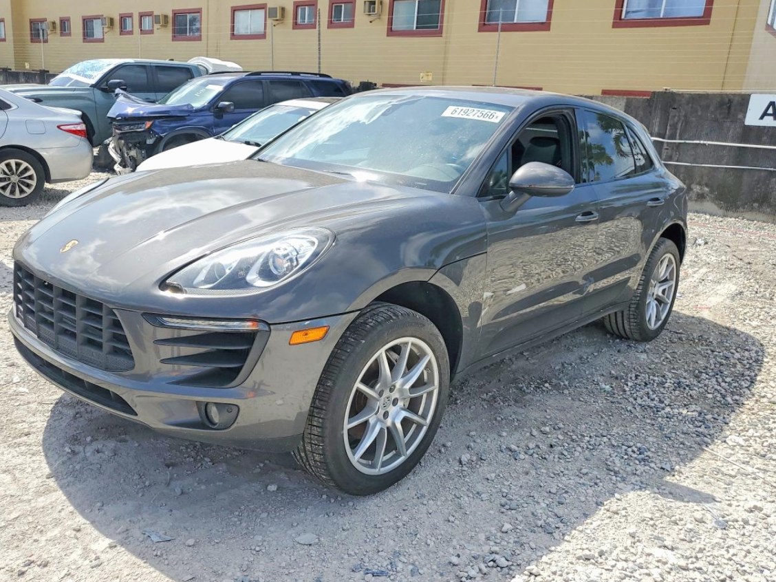2016 Porsche Macan