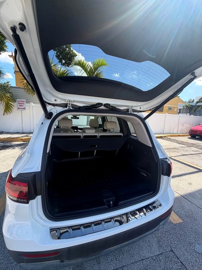 2023 Mercedes-Benz GLB 250 Sport
