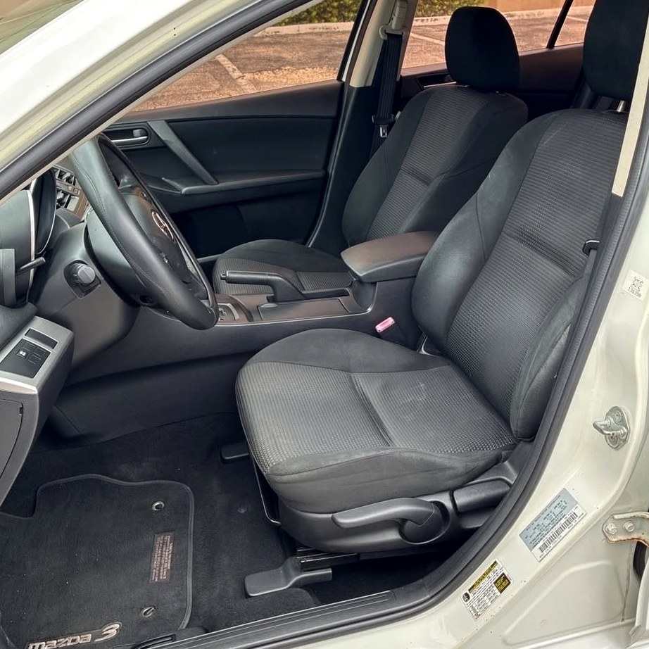 2013 Mazda Sport