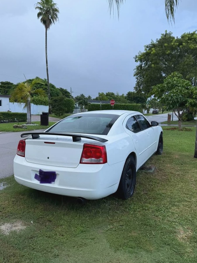 2010 Dodge Charger SXT Sedan