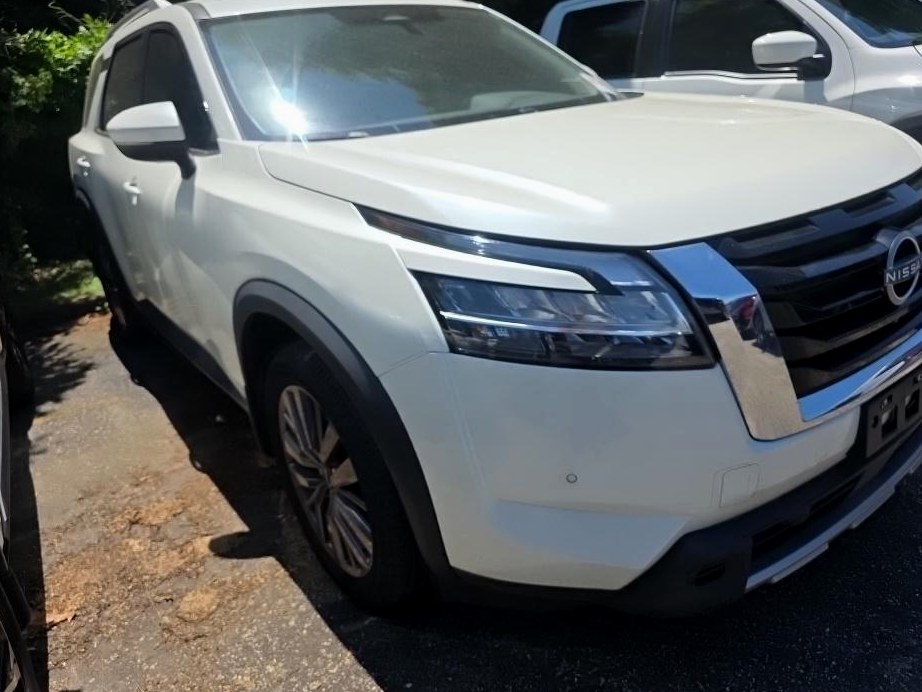 2023 Nissan Pathfinder (321)
