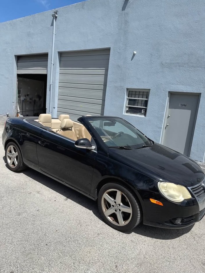 2008 Volkswagen Eos 2.0T Hard